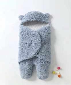 Alternative view of Manta Envolvente Corderito