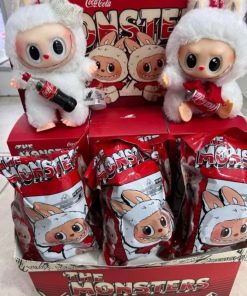 Alternative view of Labubu Edición Coca Cola